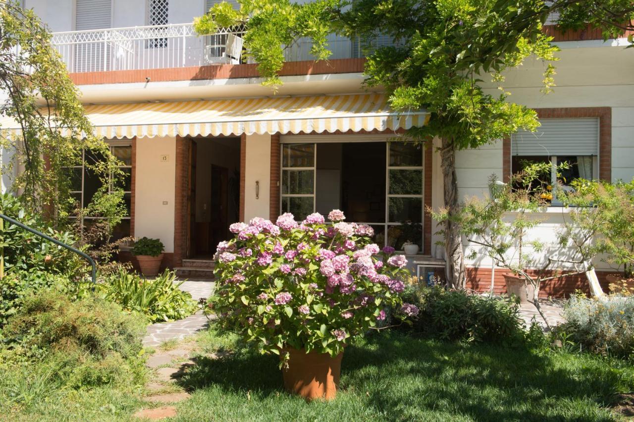 Villa Arizona Milano Marittima Exterior foto