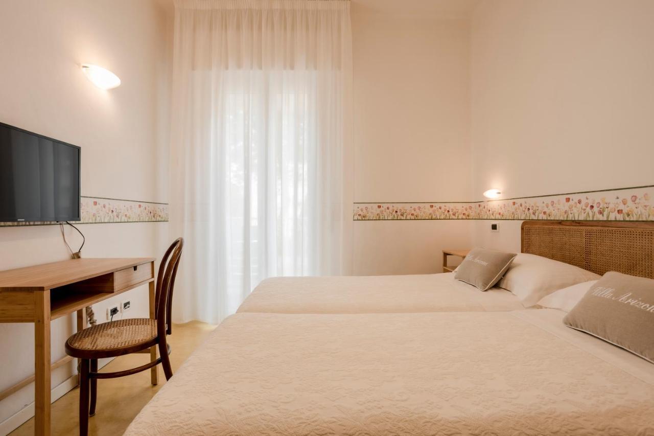 Villa Arizona Milano Marittima Exterior foto