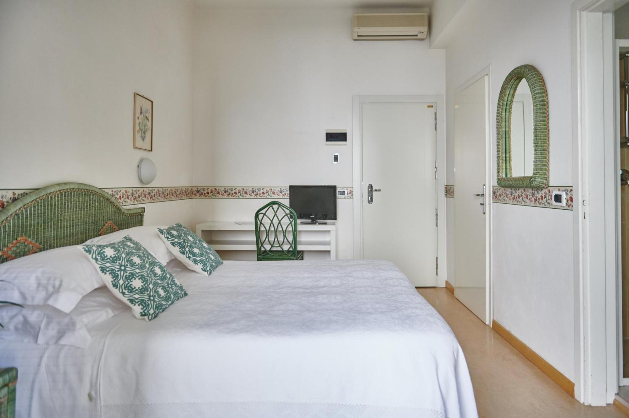 Villa Arizona Milano Marittima Exterior foto